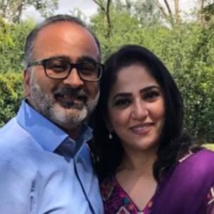 Meet your Posher, Saima